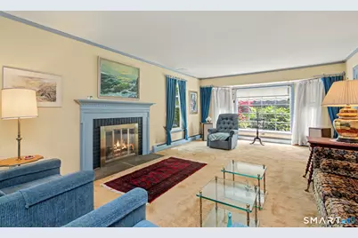 45 Carriage Drive South, Stamford, CT 06902 - Photo 12