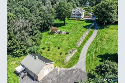 17 Meredith Lane, New Milford, CT 06776 - Photo 2