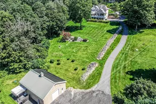 17 Meredith Ln, New Milford, CT 06776 - Photo 2