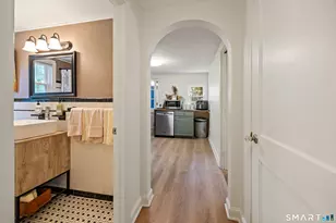 690 Forest St, East Hartford, CT 06118 - Photo 14
