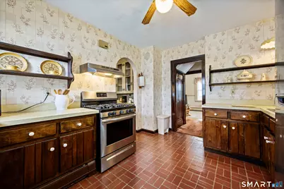 90 Harvard Avenue, Meriden, CT 06451 - Photo 12