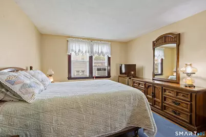 90 Harvard Avenue, Meriden, CT 06451 - Photo 30