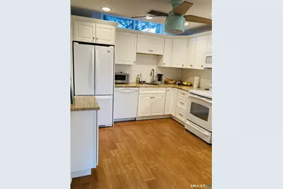 350 Grovers Avenue #10A, Bridgeport, CT 06605 - Photo 10