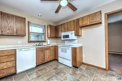 130 Brandon Avenue, Stratford, CT 06614 - Photo 28