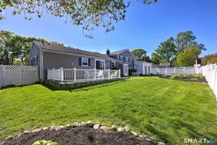 130 Brandon Ave, Stratford, CT 06614 - Photo 34