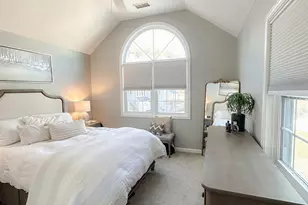 57 Katherine Ct, Shelton, CT 06484 - Photo 2