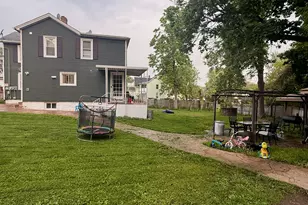 7 Linden Pl, Meriden, CT 06450 - Photo 4