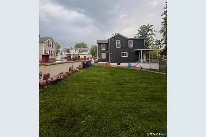 7 Linden Place, Meriden, CT 06450 - Photo 10