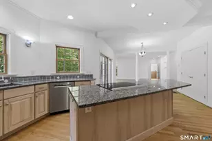 7 Mountainside Rd, West Hartford, CT 06107 - Photo 14