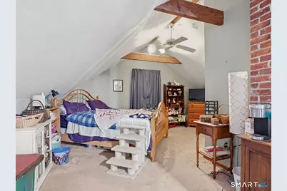 2 North Forest Circle, West Haven, CT 06516 - Photo 16