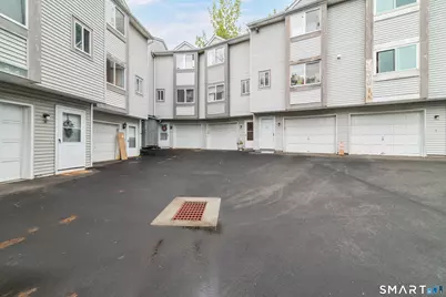 35 Pearl Lake Road #L, Waterbury, CT 06706 - Photo 2
