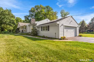 650 Racebrook Rd, Orange, CT 06477 - Photo 2