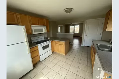 73 Gould Lane #2, Branford, CT 06405 - Photo 4
