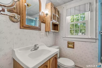 77 Newport Avenue, West Hartford, CT 06107 - Photo 30