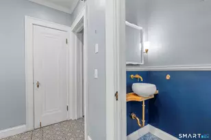 77 Newport Ave, West Hartford, CT 06107 - Photo 22