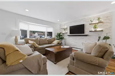 40 Pine Street, Newington, CT 06111 - Photo 6
