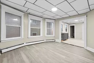 37 Plaza Ave, Waterbury, CT 06710 - Photo 2