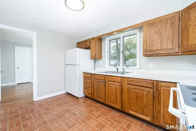 35 Greenfield Street, Wethersfield, CT 06109 - Photo 8