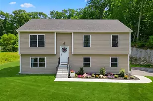 21 Tanager Ln, Ledyard, CT 06335 - Photo 2