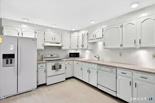 47 Water Lily Ln, Guilford, CT 06437 - Photo 16