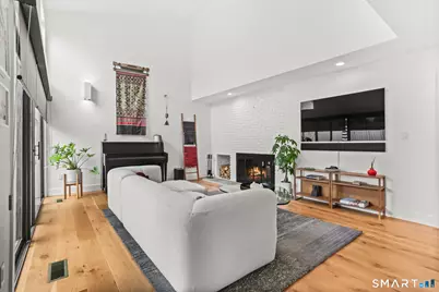 104 Harvest Commons #104, Westport, CT 06880 - Photo 6