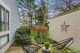 104 Harvest Cmns, Westport, CT 06880 - Photo 12