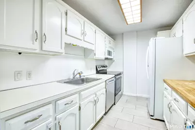 1 Strawberry Hill Avenue #7D, Stamford, CT 06902 - Photo 6