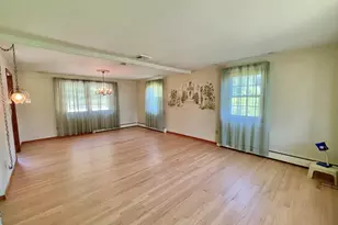32 Kathy Dr, Seymour, CT 06483 - Photo 10