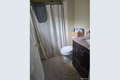 20 Georges Court, Waterbury, CT 06708 - Photo 10