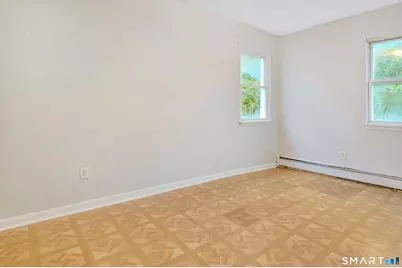 132 Locust Street #14, Waterbury, CT 06704 - Photo 4