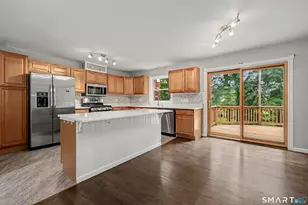 15 Whitwell St, Milford, CT 06460 - Photo 6