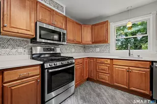 15 Whitwell St, Milford, CT 06460 - Photo 8