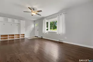 15 Whitwell St, Milford, CT 06460 - Photo 12