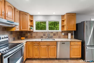 200 Old Huckleberry Road, Wilton, CT 06897 - Photo 8