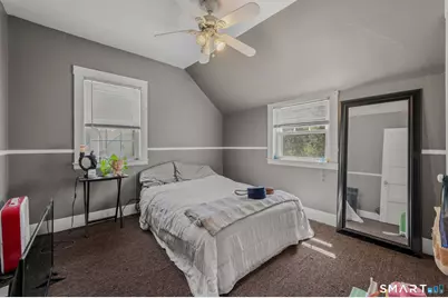 14 West Pleasant Street, New London, CT 06320 - Photo 32