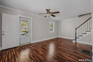 14 W Pleasant St, New London, CT 06320 - Photo 8