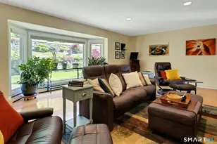 21 Dogwood Dr, Danbury, CT 06811 - Photo 6