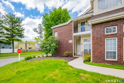 29 Carriage Crossing Lane #29, Middletown, CT 06457 - Photo 2
