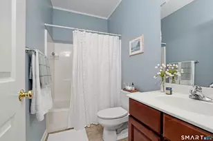 228 S Main St, Manchester, CT 06040 - Photo 16