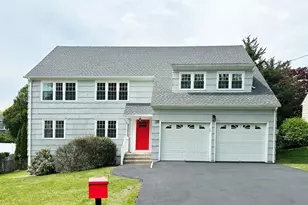 38 Pepperbush Ln, Fairfield, CT 06824 - Photo 2
