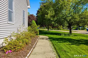 26 Giovanni Dr, Waterford, CT 06385 - Photo 32