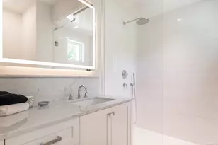 781 Post Rd E, Westport, CT 06880 - Photo 16