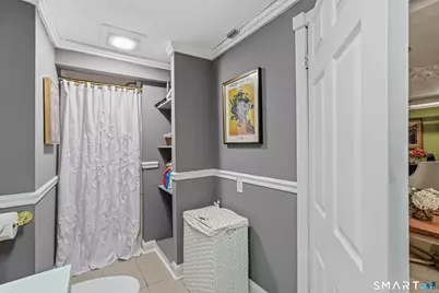 42 Newport Avenue, West Hartford, CT 06107 - Photo 22