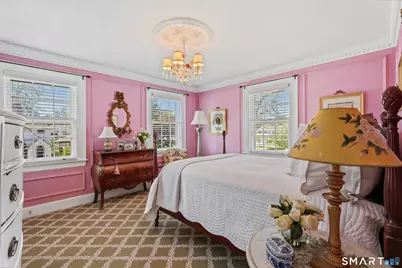 42 Newport Avenue, West Hartford, CT 06107 - Photo 18