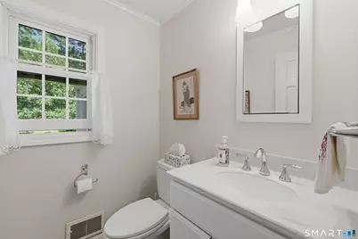 15 Rillbank Terrace, West Hartford, CT 06107 - Photo 18