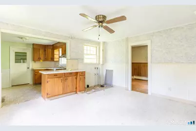 386 Parker Street, Manchester, CT 06042 - Photo 4
