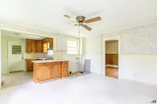 386 Parker St, Manchester, CT 06042 - Photo 4