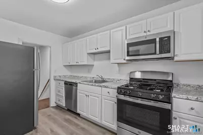 28 Hamilton Court #D, Stamford, CT 06902 - Photo 6