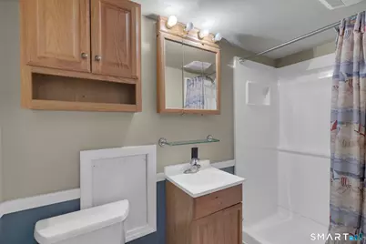 102 Wayne Lane, Meriden, CT 06450 - Photo 24