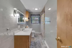 102 Wayne Ln, Meriden, CT 06450 - Photo 12